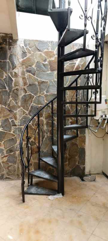 rumah sutorejo utara siap huni new