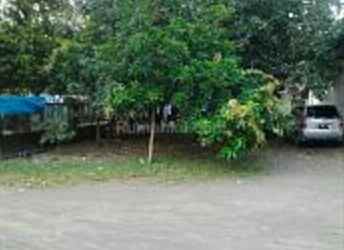 rumah tepi jalan dekat alun2