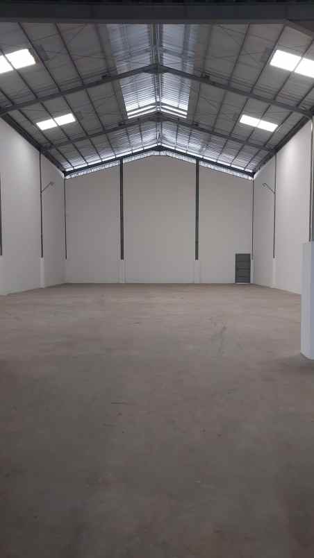 sewa gudang baru perternakkan cengkareng jak bar