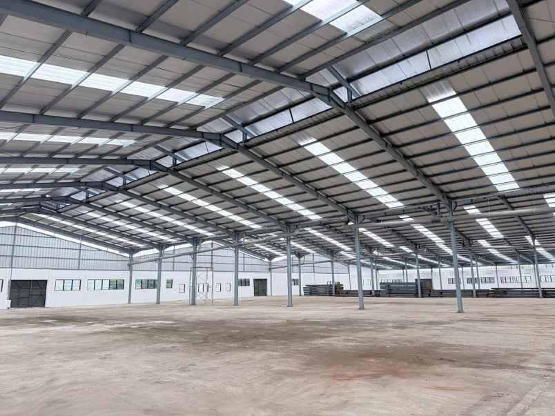 sewa gudang pabrik baru strategis klari karawang timur