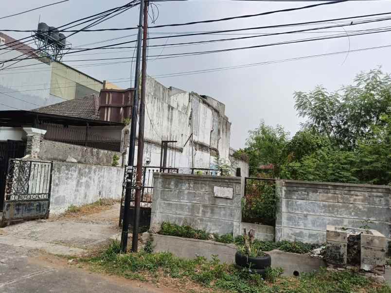 tanah hook super luas di komplek tosiga hadap timur