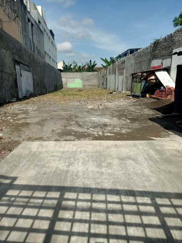 tanah ijin kost 33 kamar dekat ambarukmo plaza