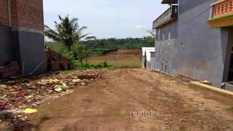 tanah jl locari precet