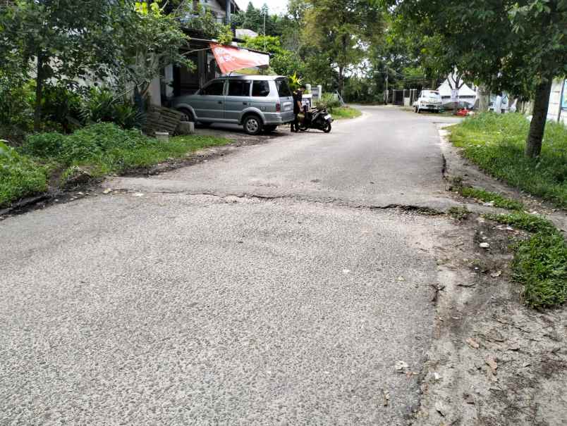 tanah kavling di komplek pemda jl cemara gading