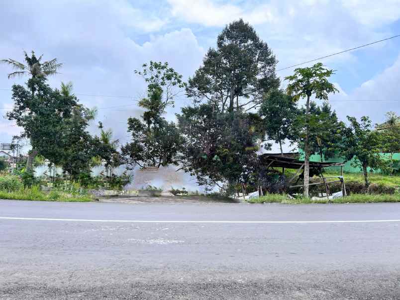 tanah strategis tepi jalan raya kemuning karanganyar