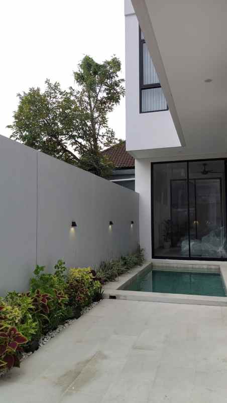 villa leasehold furnished kerobokan badung bali