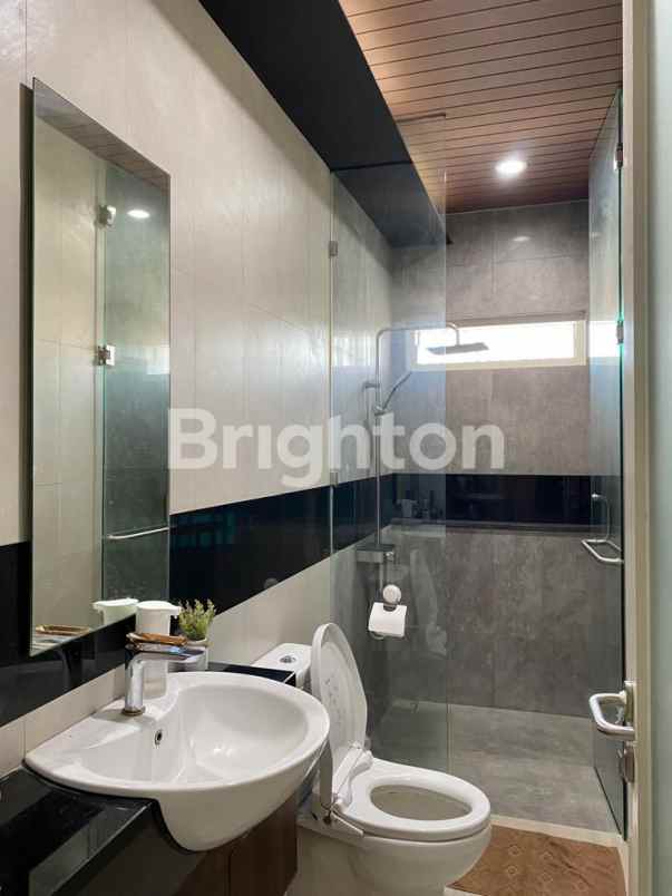 wisma mukti row 2 5 mobil hook hadap timur selatan