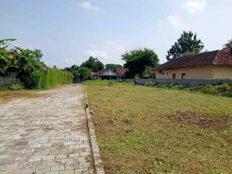153 m barat pemda sleman dalam cluster