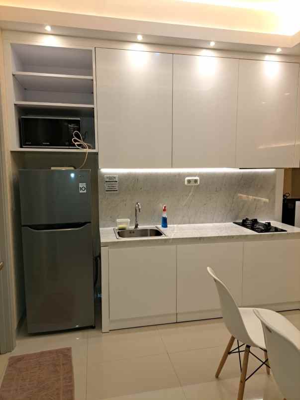 apartment grand sungkono lagoon tower caspian lt 10