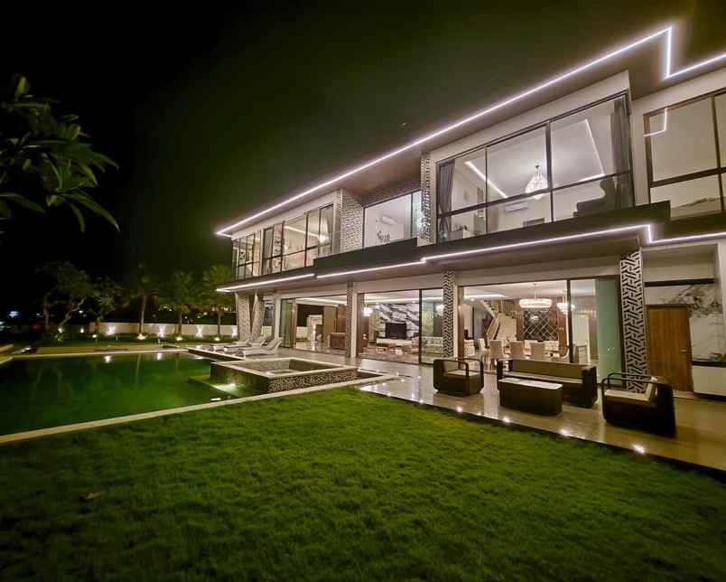 brand new luxury villa with spectacular views in bali