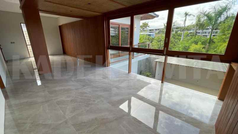 brand new villa umalas dekat seminyak canggu