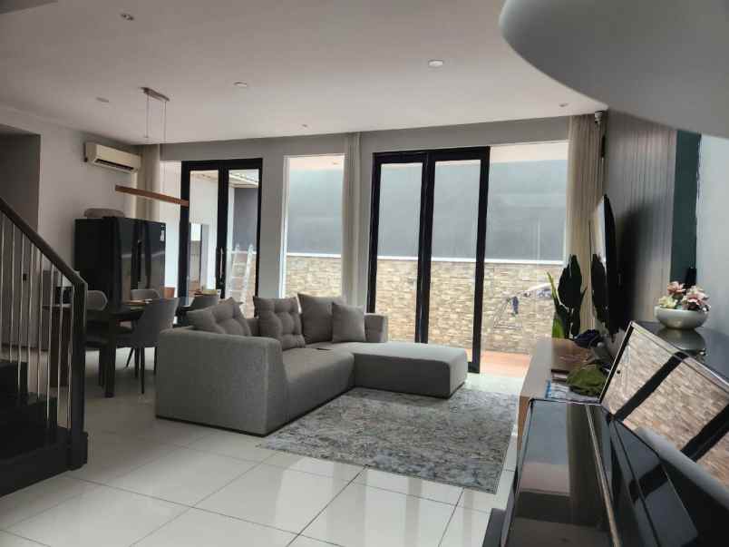 crystal golf citraland minimalis furnished siap huni