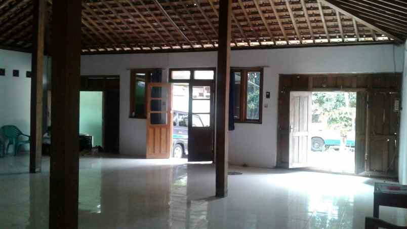 dekat kampus isi rumah joglo bangunjiwo jogja