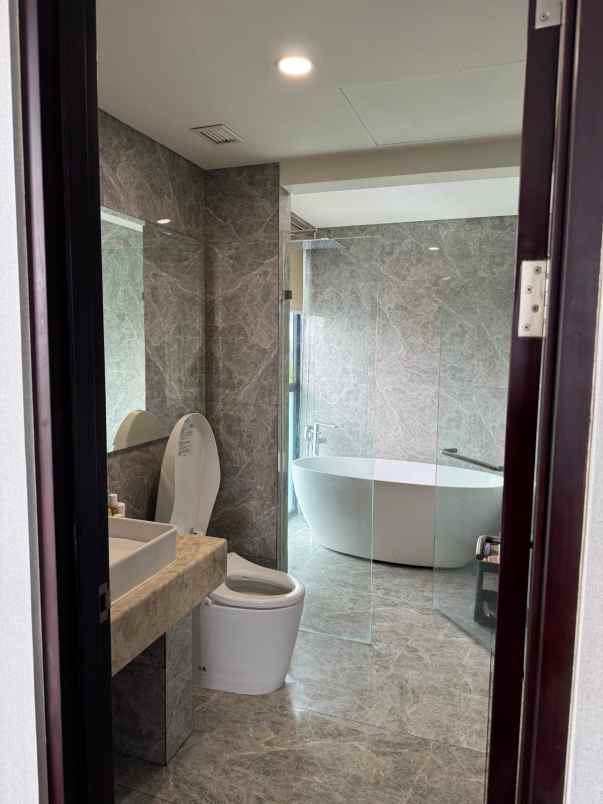 dijual apartemen graha famili