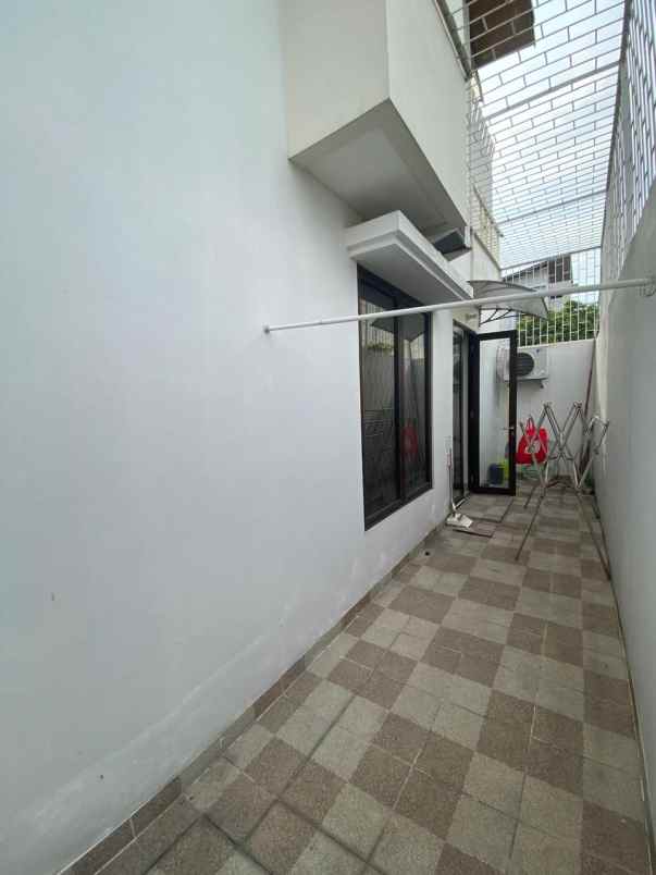 dijual cepat rumah di lippo cikarang