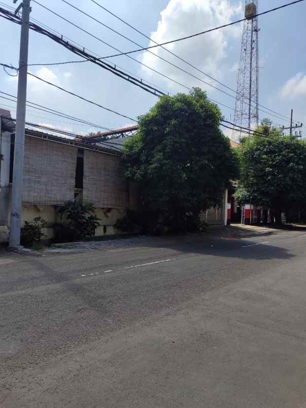 dijual hitung tanah rumah embong wungu