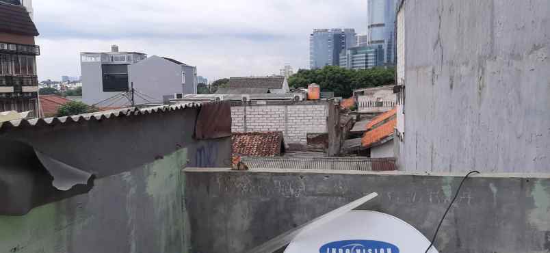 dijual kost area dekat pondok indah mall