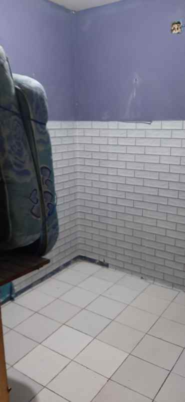dijual kost area dekat pondok indah mall