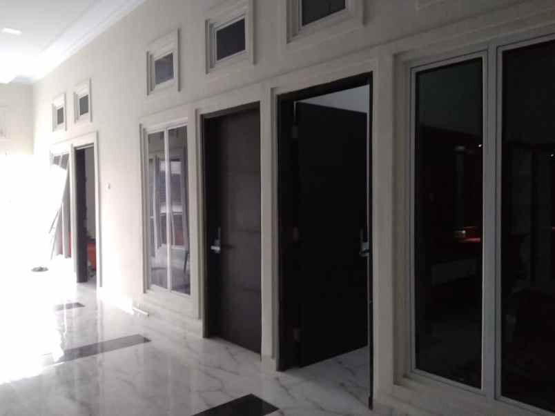 dijual kost jl gunung sewu jebres solo