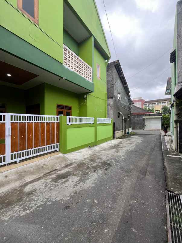 dijual kost kledokan