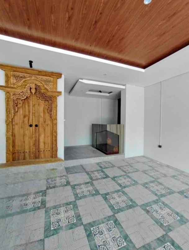 dijual kostel exclusive solokota