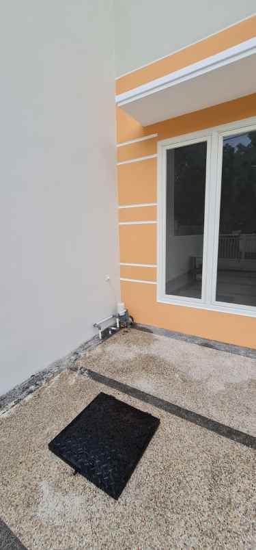 dijual murah rumah kutisari indah surabaya