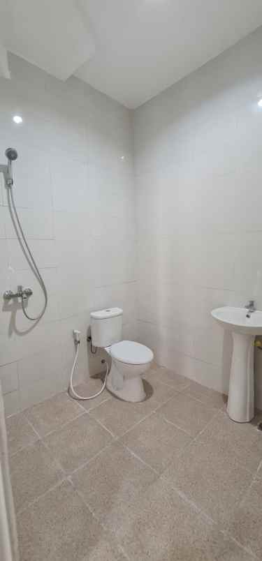 dijual murah rumah kutisari indah surabaya