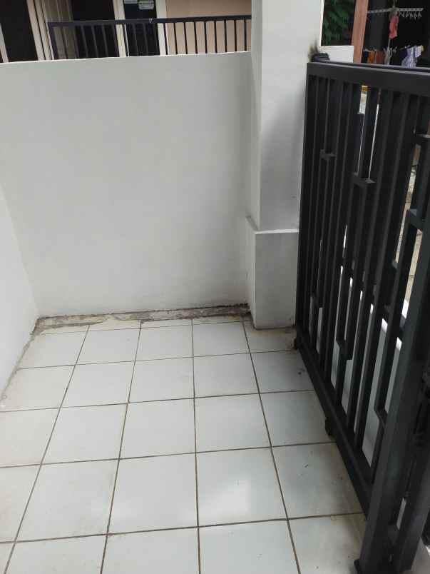 dijual murah rumah shm harga nego cikokol tangerang