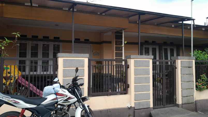 dijual murah rumah siap huni di komplek margahayu kopo