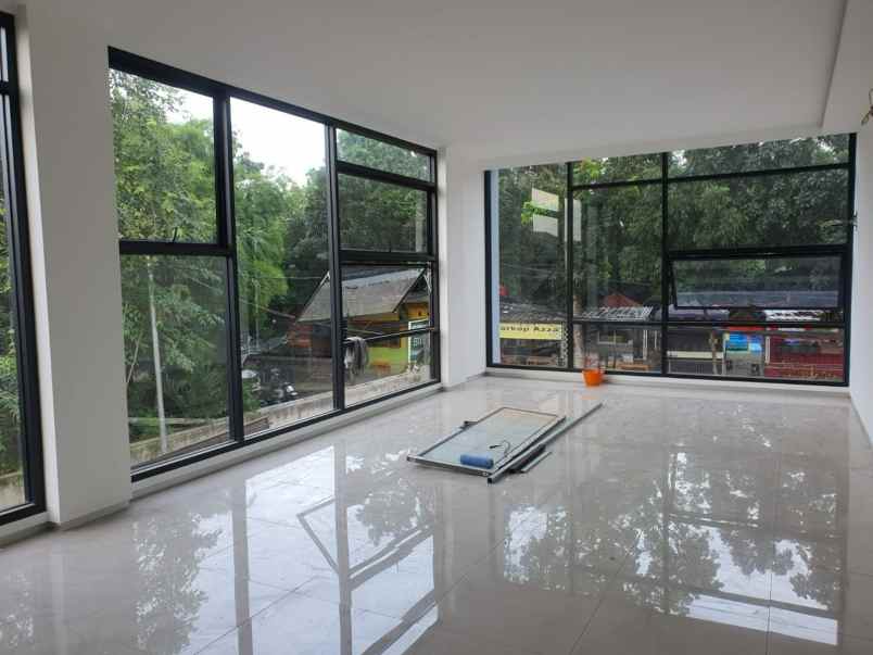 dijual ruko baru di jagakarsa lokasi strategis