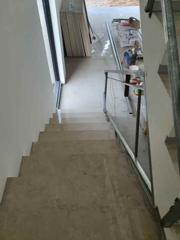 dijual ruko baru di jagakarsa lokasi strategis