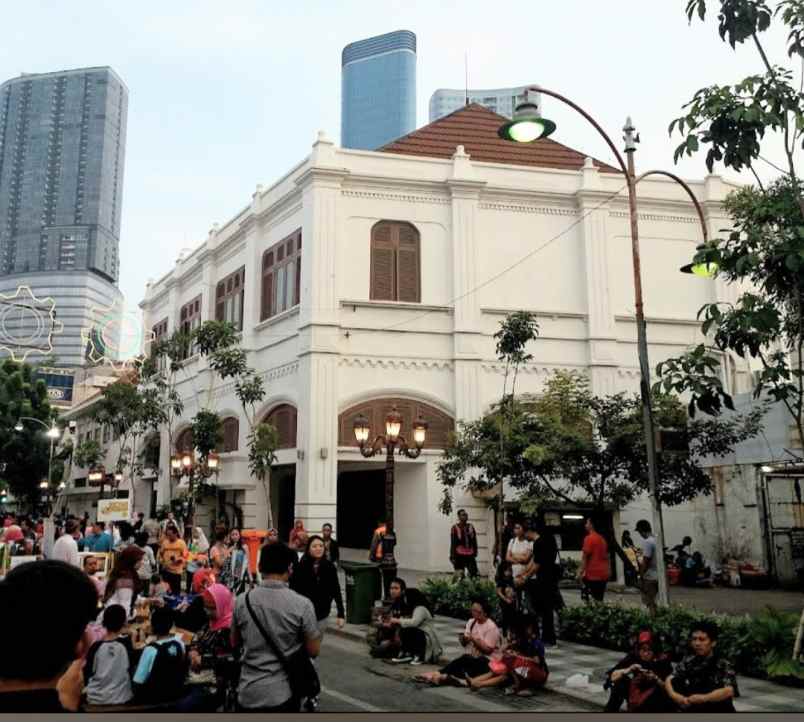 dijual ruko gudang kantor jalan tunjungan