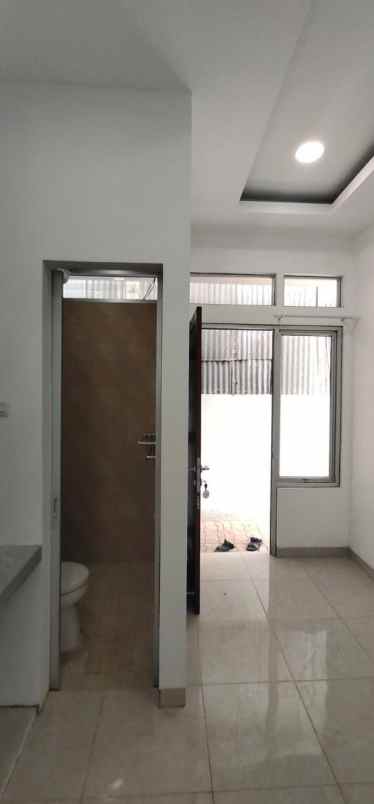 dijual ruko gudang kantor lambang sari