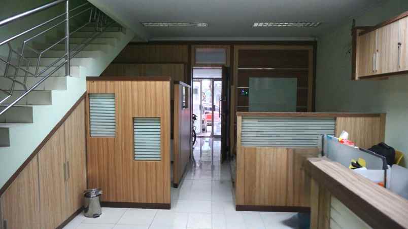 dijual ruko gudang kantor metland menteng cakung