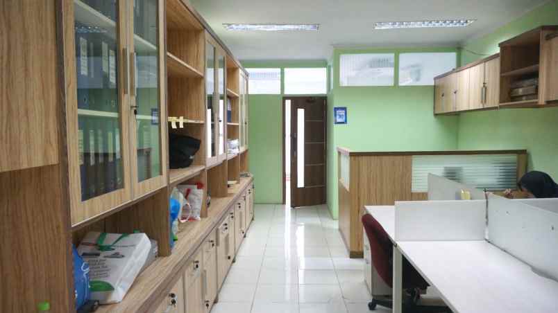 dijual ruko gudang kantor metland menteng cakung
