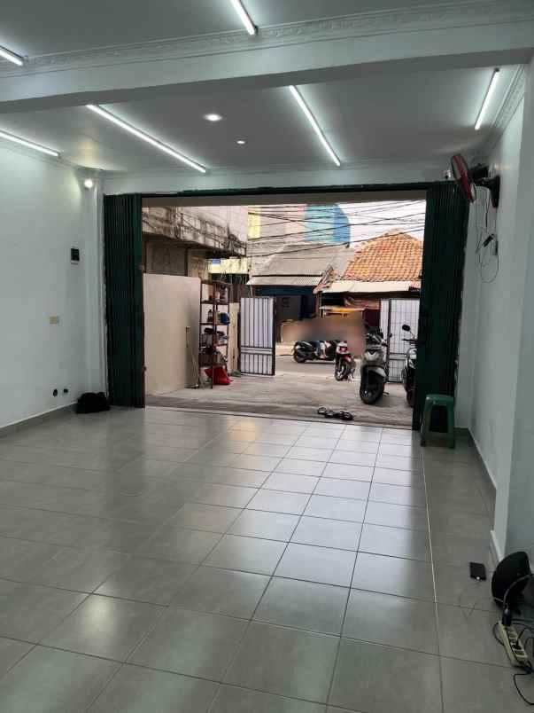 dijual ruko gudang kantor pondok kacang raya