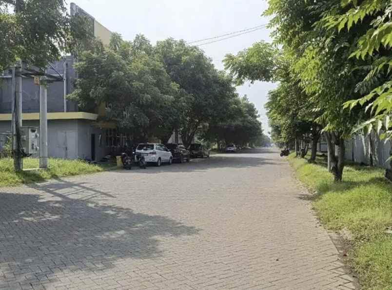 dijual ruko gudang kantor safe n lock rangkah kidul