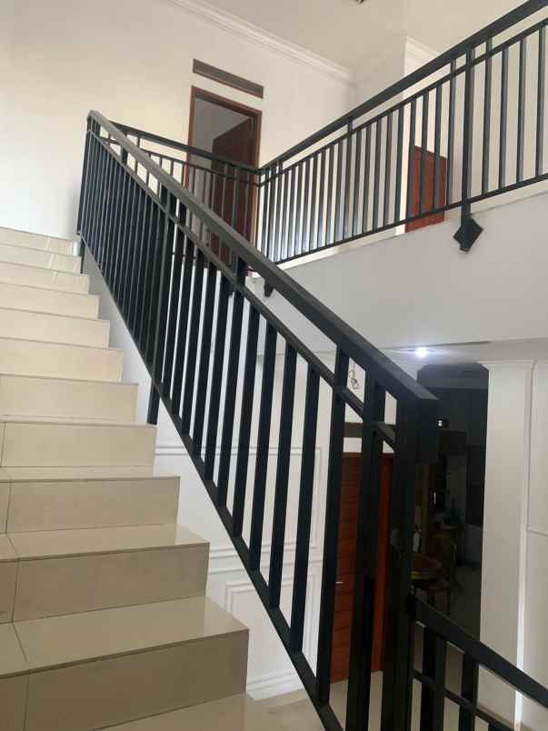 dijual rumah al barkah 1 tebet jakarta