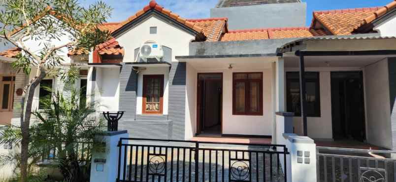 dijual rumah alam hijau citraland