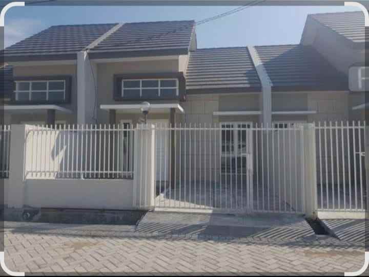 dijual rumah alana regency cemandi