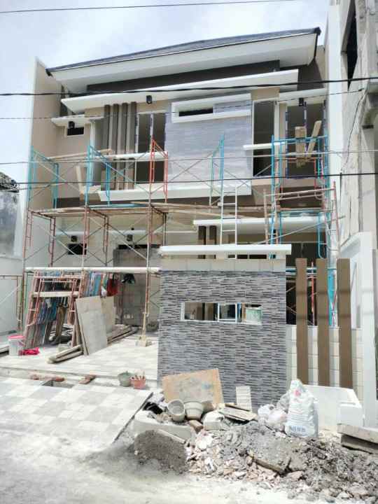 dijual rumah babatan pantai