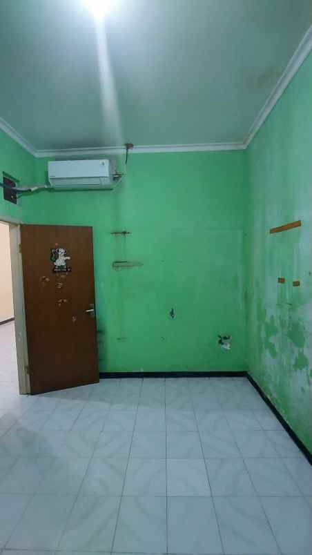 dijual rumah babatan pantai