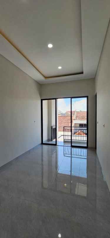 dijual rumah babatan pantai utara