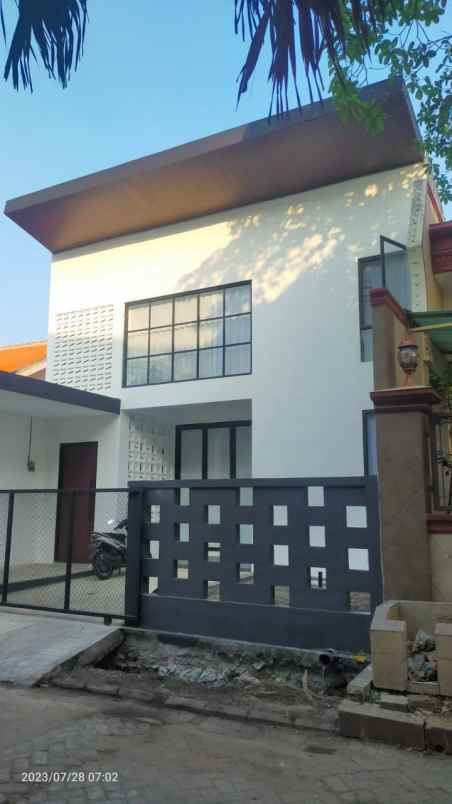 dijual rumah bagus di taman pinang indah sidoarjo