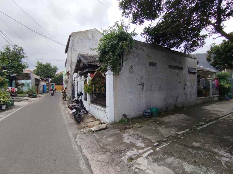 dijual rumah banyuanyar banjarsari