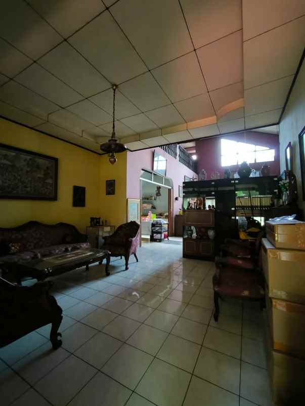 dijual rumah batu merah pejaten timur