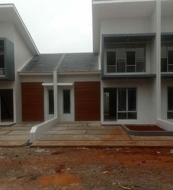 dijual rumah belakang kawasan mm2100