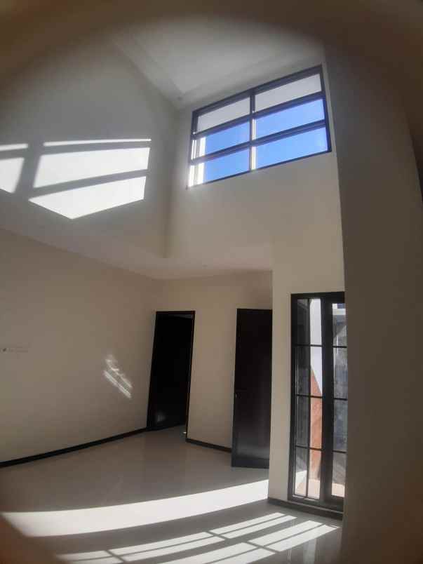 dijual rumah bukit cemara tidar