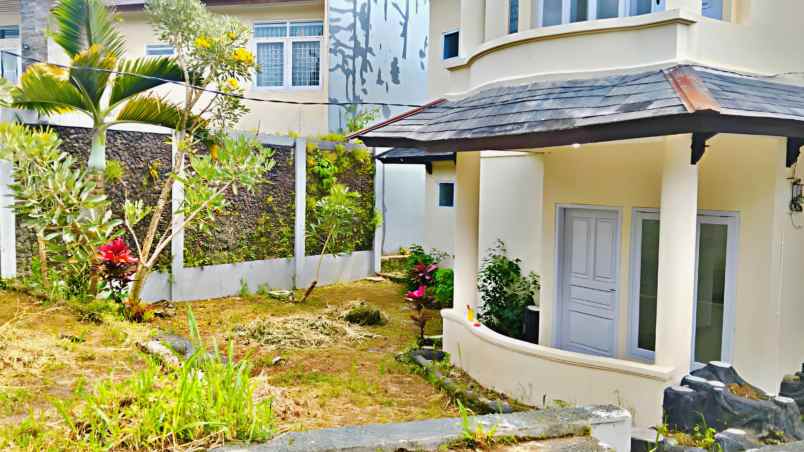 dijual rumah bukit idaman cidadap kota