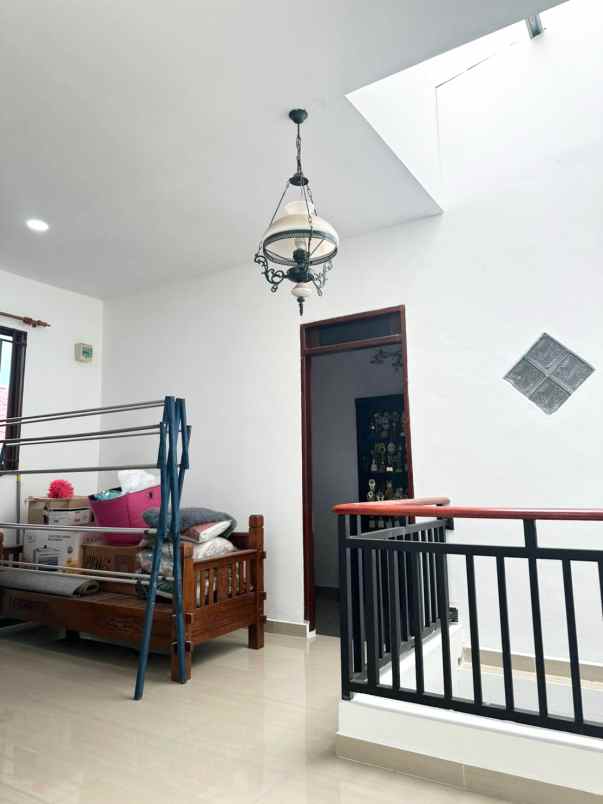 dijual rumah bukit indah sukajadi